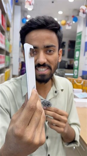 TECNO POVA SLIM 5G SLIMMEST SMARTPHONE OF THE WORLD HAPPY CUSTOMER WITH GIFTS #youtubeshorts