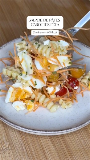 🥗 Carrot and feta pasta salad 🥗