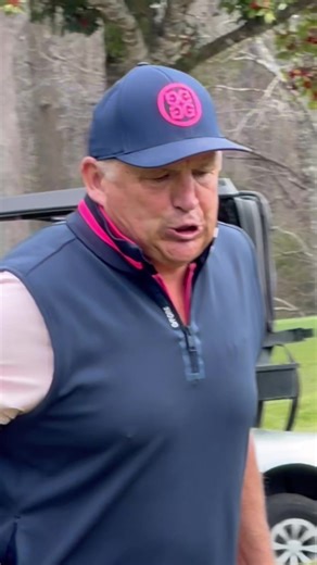 The Fun of Random Guests in Golfing