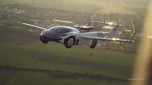 La voiture volante AirCar réussit son vol de 100 km