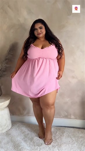 Unveiling Curvy Confidence: Diana Sirokai’s Stunning Plus Size Fashion Journey! 🌟 #plussize #shorts