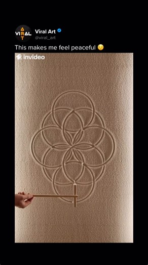 Viral Art 🎨 on Instagram: "I could watch this all day... 😌 Artist and designer Yuki Kawae brings quiet beauty to life through his Zen garden videos. Using handmade tools, he draws meditative patterns in the sand, each one inspired by nature, geometry, and the gentle rhythm of impermanence. Artist: @yukikawae #art #satisfying #zen #asmr"