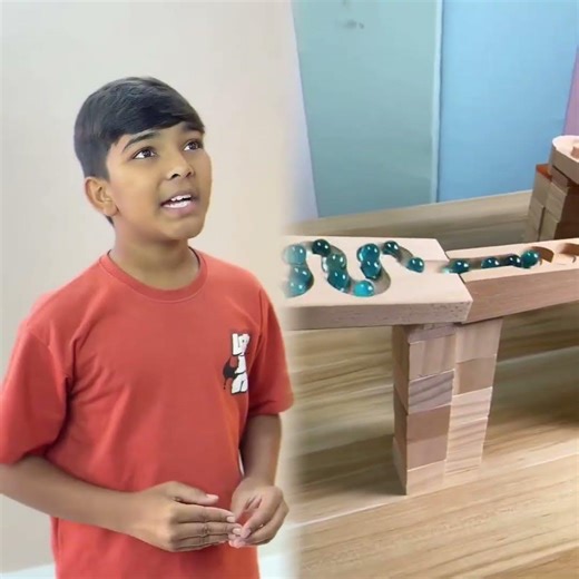 "जग्गा को दिलाई बुक्स 🙂 #GoraRang #SpeedRecords @speedrecords #jagga #dhonisir #badri #56 #sadstory"