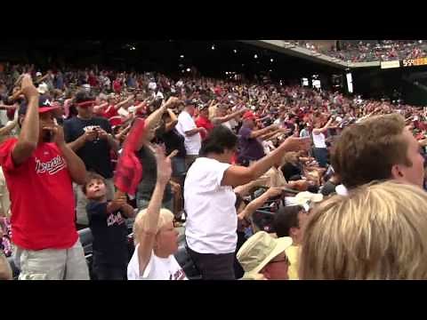 Atlanta Braves Tomahawk Chop