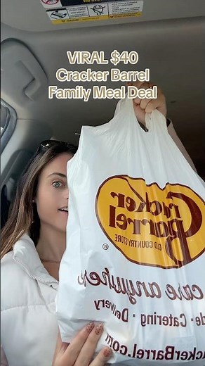 VIRAL $40 Cracker Barrel Chicken n’ Dumplins Family Meal Deal 🥟🥕🫛🍞#crackerbarrel #familymealdeal
