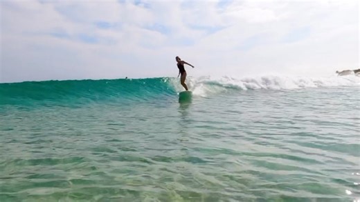 The AQSS Vintage log is the ultimate traditional nose rider. The...