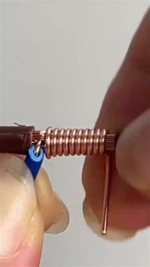 "Professional Wire Splicing Technique: The Secret to a Perfect Connection"👍