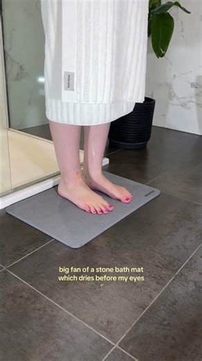 Stone bath mat by Misona🦶🏼