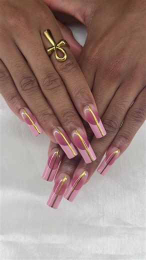 If you’re scared to switch from acrylic to gel… just know strength comes from structure, not bulk 💅✨ Structured Gel-X done right = strong, lightweight, and natural. @Aprés Nail Professional #gelx #structuredgel #naileducation #bronxnailtech #nailretention ✨