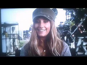 DVD Opening to Aliens in the Attic UK DVD