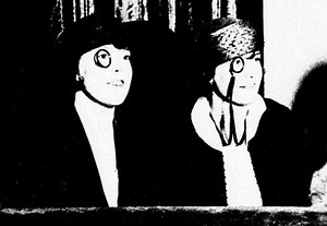 10 Weird Fashion Fads From the Past