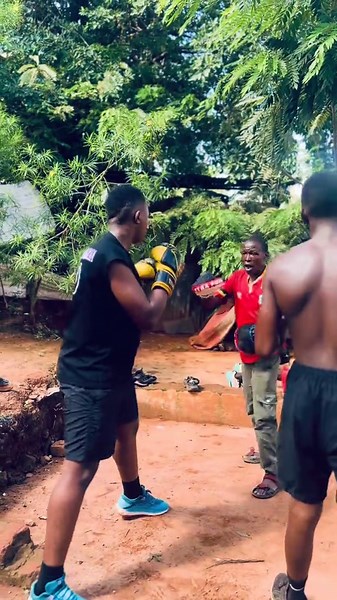 @ABUBA SILVER STONES 👊🏾💥 #fyyyyyyyyyyyyyyyyyyyyyyyyyyyyyyyyyy #foryoupage #comedia #🤟🤟🤟🤟🤟 #