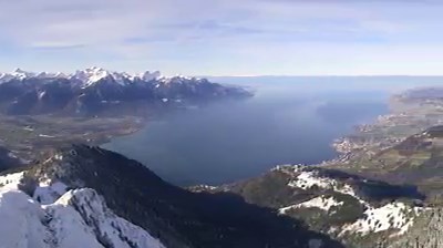 2.1K views · 166 reactions | [Sports d'hiver] ⛷️ Il fait beau et il a neigé! Voici à quoi ressemblait la matinée au Rochers-de-Naye? Vous voulez le voir en direct? https://mob.roundshot.co/rochersdenaye/ ❄️❄️❄️ [Winter sports] ⛷️ Sun is shining and snow is here! Find out how this morning in Rochers-de-Naye was? Want to see it live? https://mob.roundshot.co/rochersdenaye/ | Montreux Riviera - Pure Inspiration | Facebook