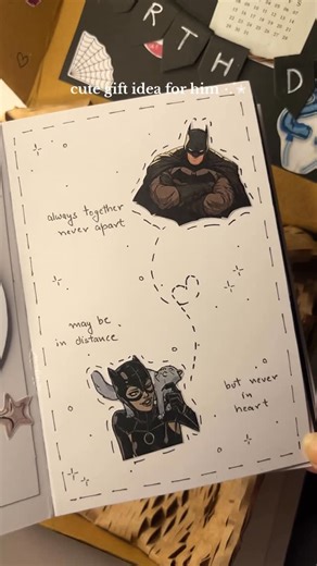 Osheen | Art, cute DIYs & Lifestyle ⋆𐙚₊˚⊹♡ on Instagram: "batman themed gift box🧸🫶🏻 #reels #reelsinstagram #reeltifeelit #reelkarofeelkaro #diy #diyprojects #reelsvideo #diy #diygiftideas #giftideas #aesthetic #aesthetic #scrapbook #birthday Cute gift ideas for friends, aesthetic diy, friendship, gift ideas, scrapbook, card, heart, art, reels, trending, birthdays #lovegram #friendship handmade gifts DIY cute gift idea for your favourite person"