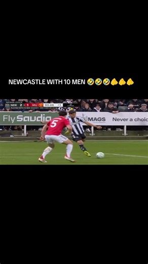 Newcastle with a red card, trashed MANCHESTER UNITED #highlights #football #premierleague