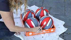 The cutest ways to decorate your front porch for Christmas using unexpected items!