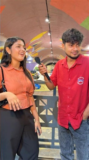 তোমার ফেভারিট সিঙ্গারের🎙️নাম কি,,??🤭🤣🤣..#singer #funny #trading #viral #girls