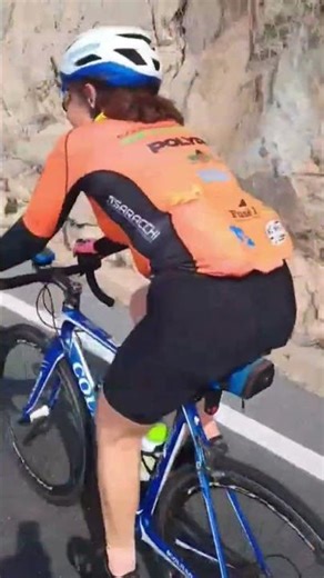PEDALING between sea and rocks | Liguria vibes