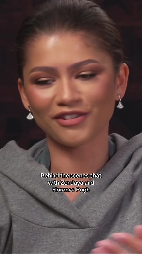 They’re just so cool 🤍 I was the first interview of the day and everyone was still setting up lighting and microphones. They complimented my outfit and then we just chatted for a bit before my actual interview started 🥹 #behindthescenes #dune #duneparttwo #dunemovie #zendaya #florencepugh #celebrityinterview #interview