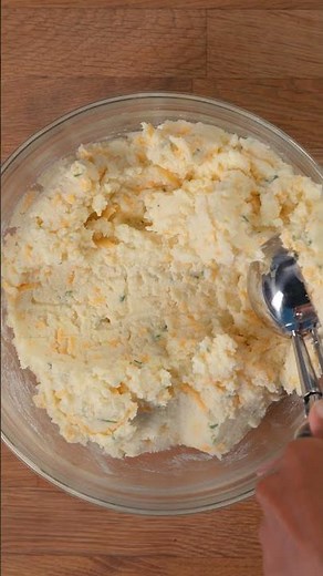 Cheesy Mashed Potato Squares