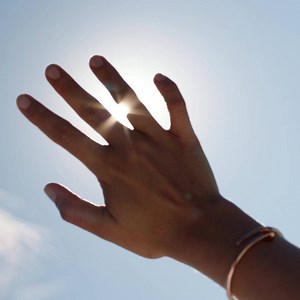 Shades of fearless. Introducing Cartier SS18 Eyewear Collection, available in sunglasses and optical frame. Watch the video. #CartierEyewear http://ow.ly/DfhB30jTt5X | Cartier