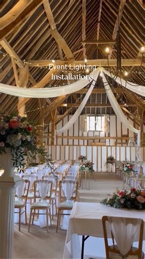 Light installations continue to dominate event design! Planners are using illuminated structures, LED branches, fairy-light curtains, sculptural lighting, and of course draped lighting to create dimensional spaces that transform the guest experience. These elements photograph beautifully, scale across both small and large venues, and offer a high-impact visual moment without extensive labor or florals. These creators are masters of ambiance, making every venue glow! 🪄 @lovewithletters_ 🪄 @abra