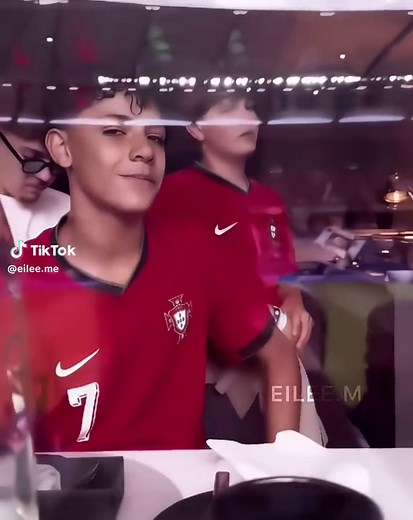 #crisjnr - I'm flopping 😔 #cristianojr #junior #ronaldojr #ronaldojredit #cristianoronaldojredit #crisjnr7🇵🇹 #🐐🇵🇹 #jr #cristok #footballplayer #allnassr #puf #or #fyp #eileeme #edit