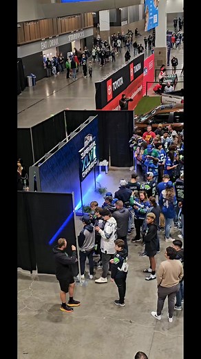 12's waiting for the Superbowl 48 team to arrive. | The 12's House