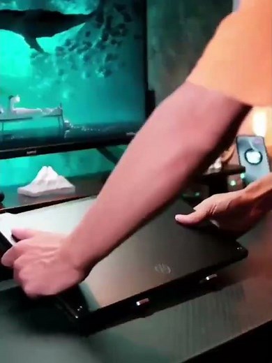 Portable Aluminum Alloy Laptop Stand - Foldable, Height-Adjustable Desk Mount