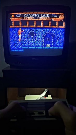 Dragon's Lair Playthrough Part 94 (NES CRT TV) #dragonslair #dirkthedaring #princessdaphne #cinematr
