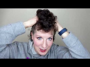 Brushing out my bubble perm to make it fluffy!