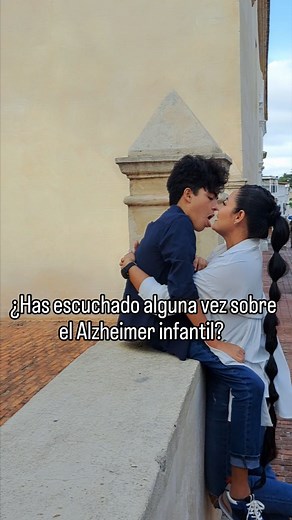 Nuestro Diego, de solo 14 años de edad, lucha contra el Alzheimer infantil, una enfermedad que le roba los recuerdos, habilidades, destrezas y más día a día. Vivimos en Venezuela y necesitamos viajar a Brasil para sus atenciones médicas ¡5 años sin poder ir! Ayúdanos a darle una oportunidad a Diego. Al comprar mi cuento "El ladrón de mis recuerdos", nos acercas a nuestra meta de 1500 ejemplares para poder viajar. Disponible en Amazon en todo el mundo, link en la Biografía. Tu compra es una luz d