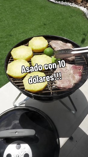 ASADO con 10 dólares!!!! ensalada tropical de piñas al grill y chuletas de cerdo!!! Ingredientes * 1 libra de chaleta * Tomates cherry * 1 piña * Limones * Cilantro fresco Total de la cuenta fue 9.54 PURA RICURA CARGADA DE RANTAN FLAVOR!!!! #asado #parrilla #grill #parrillada #tipsdecocina #tipsdeasador #porkchops #chuletas