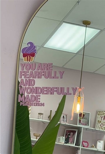 The cutest cupcake shop🤍† @Nikki | The BOOM! Boss | cupcake