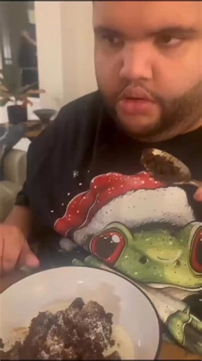 Merry And Bright on Instagram: "Harvey price can never have enough sticky toffee pudding! #harveyprice #katieprice #xmas #christmastime #fyp"