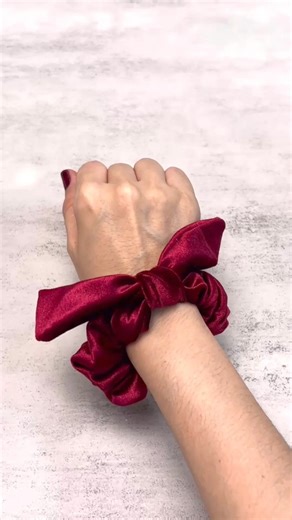 Diy Scrunchies Sewing Tutorial🧵 #reelsfb #fashion #sewing #handmade #handmadegifts #fblifestyle #scrunchies | P&K Handmade