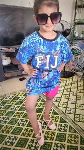 lalli chotilalli (@lalli.chotilalli)’s videos with original sound - lalli chotilalli