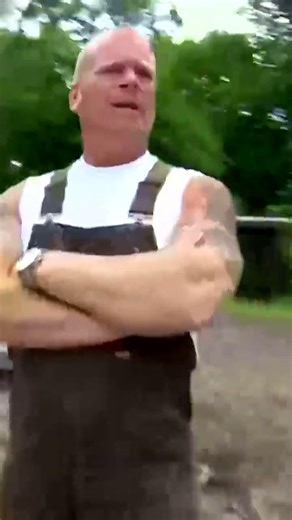 We're laying down rebar over the rigid foam