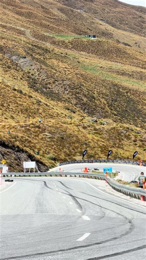RAW NOISE, RAW REACTIONS. The Tyre Owl Rx7 shredding its way to the top of Coronet Peak, NZ. #rx7 #drifting #drift #stance #newzealand