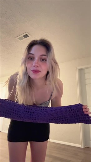 emilyycheek (@emilyycheek)’s videos with Wuthering Heights - Kate Bush