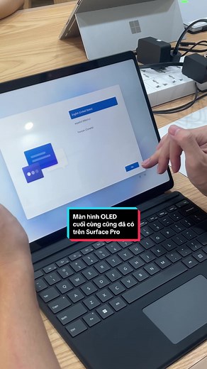 Màn hình OLED đã xuất hiện trên Surface Pro #surfacecity #surfacepro11 #oled #snapdragon