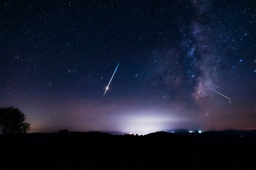 2 meteor showers to peak at same time on Tuesday night