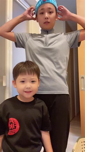 海外の方の真似したけどソウスケ速すぎてダメ(笑)#呪われたTikTok #親子でtiktok #おすすめ
