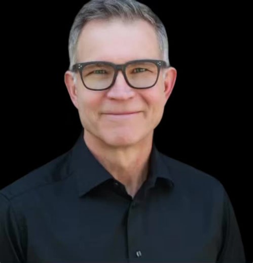 Why did dave do this? For money? For profit? If anything this has caused an outbreak of rage. If this was all a misunderstanding, its too late. We know were he lives.#roblox #davidbaszucki #hate #hatred #classicfaces