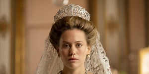 TVE y Javier Olivares ('Isabel', 'El Ministerio del Tiempo') preparan el estreno de la nueva serie de época que promete ser un éxito mayor que el de 'La Promesa' y adapta una novela de Pilar Eyre