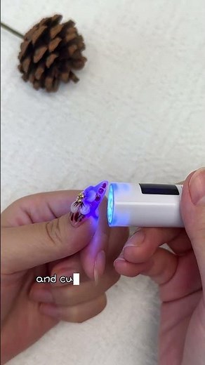 💡 Using UV glue the right way = flawless hold for weeks! Here’s how to apply it step by step