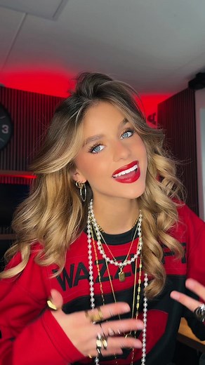 Video's van JOYLIANA (@joyliana) met original sound - 1Spotify1
