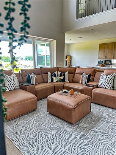 Dual power reclining. Endlessly reconfigurable. USB charging. Fabric and leather options. ModularTwo is not an upgrade. It's THE upgrade!⁣ ⁣ 📹: @jonellelovesdiy⁣ ⁣ #roomstogo #modular #livingroomupgrade #homedecor | Rooms To Go