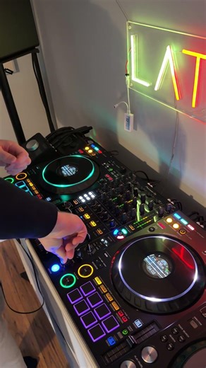 90s Eurodance energy by DJ Late