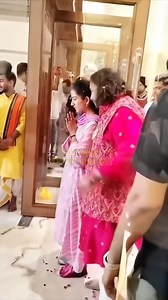 6.2M views · 33K reactions | Bride Radhika Grahapravesh in Jamnagar with Full Hindu Rituals Pandit ji did the Grahpravesh of the couple with full devotion...Have a look to this Beautiful Moment! | WeddingBazaar | Facebook